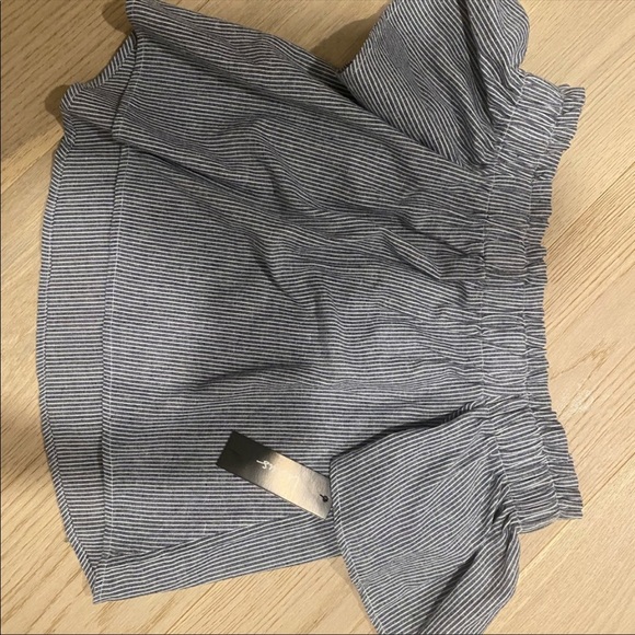 Lulus off the shoulder top - Picture 3 of 5